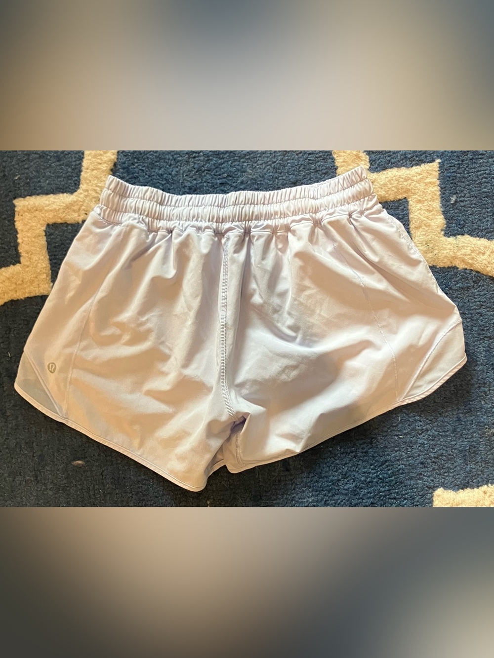Lululemon Hotty Hot Low-Rise Lined Short 4" - Picture 3 of 4